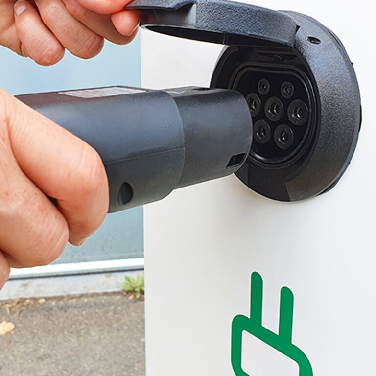 adapter standard version 768x768 - Which charger to choose for your electric vehicle?