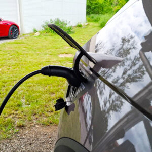 recharge ve parking 300x300 - A propos